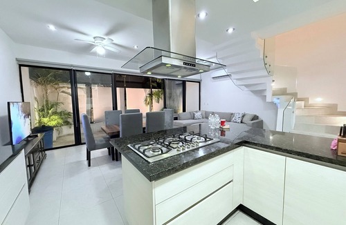 Cancun House | Family house with jacuzzi in residential Cancun, Excellent location