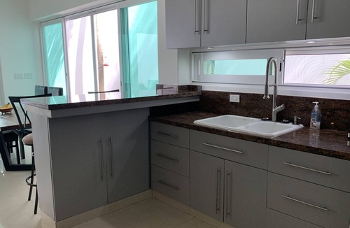 San Miguel House | Family-sized private home walking distance to airport! 2 min (car) to the ocean.