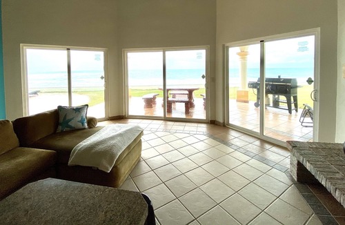 Sandy Beach House | FRONT BEACH, HUGE VILLA; 3 bedroom at las Palmas Resort