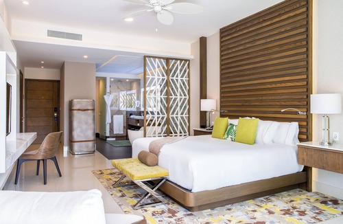 Playa Mujeres Resort | Garza Blanca Resort and Spa-Luxe living in Cancun for the holidays!