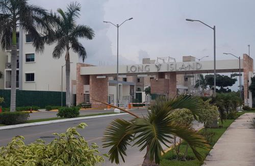 Cancun Apartment | Gorgeous Apartment HOEStel Long Island!