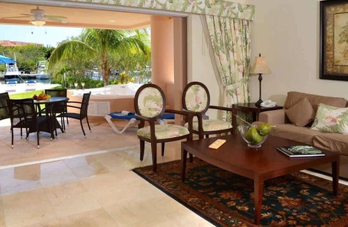 Puerto Aventuras Apartment | Gran Marina Puerto Aventuras: Apartment with Pool