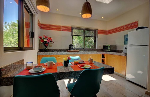 Gonzalo Guerrero Ski Chalet | GS128. Garden Suite King
