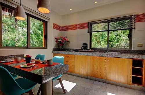Gonzalo Guerrero Ski Chalet | GS128. Garden Suite King