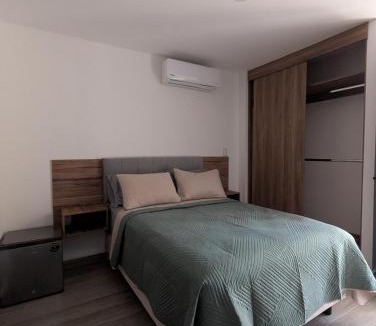 Balcones de Loma Linda Apartment | Habitación Luna, acceso a amenidades de lujo