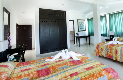 Puerto Juarez Hotel | Hotel del Sol