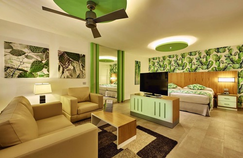 Playacar Fase II Resort | Hotel Riu Tequila - All Inclusive