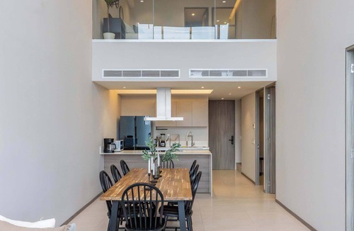 Financial District Apartment | Humilde Penthouse Family