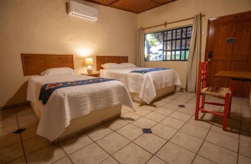 Loreto Hotel | Iguana Inn