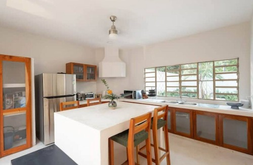 Valladolid Apartment | Increíble Casa Nueva con Piscina:sultana San Bernardino