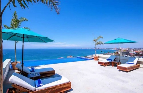 Proyecto escola Condo | Infinity Pool CharmingCondo in Gringo Gulch