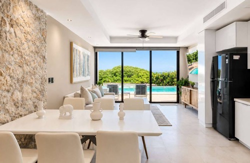 Salinas Apartment | Isla Mujeres Oceanfront Condo | Pool, Ground Floor