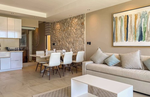 Salinas Apartment | Isla Mujeres Oceanfront Condo | Pool, Ground Floor