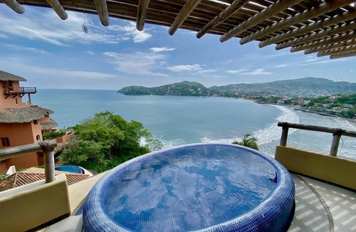 Zihuatanejo House | KauKan B7 Luxury Condo with Breathtaking View