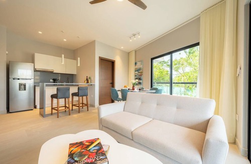 Colonia Centro Condo | Kippal Onix |Luxurious 2-Bedroom Cozumel Apartment