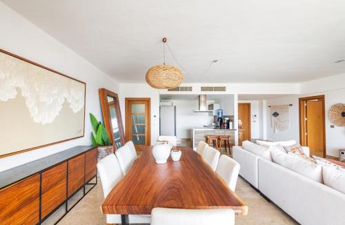 Playa Mujeres Apartment | La Amada, Private Terrace Penthouse in Beachfront Complex
