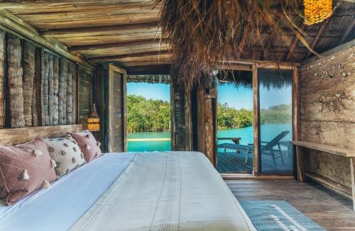 Huay-Pix Hotel | La Embajada Universal The Eighth Color of Bacalar