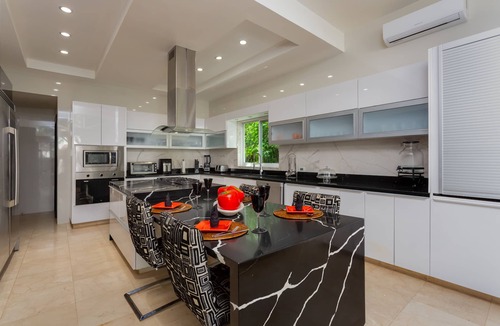 Playacar House | LIMITED-TIME SAVINGS! Luxury Villa w/Private Pool & Daily Maid Included.