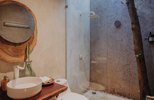 Zona Paseo Montejo House | LUúM, AN OASIS WITH A GREAT LOCATION, IDEAL FOR RECONNECTING WITH NATURE.