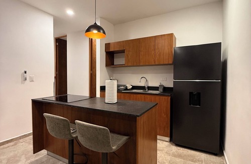 Montecarlo Condo | Luxe Apt. in Montebello Pool/Game Room/Workspace