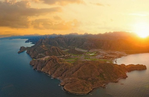 Loreto Villa | Luxurious Loreto Escape: Coastal Beauty Meets Ultimate Comfort