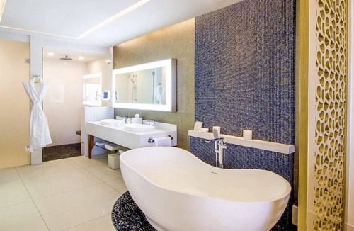 Puerto Juarez Apartment | Luxury 1-Bedroom Suite in Garza Blanca Cancun – Ocean Views & Resort Living