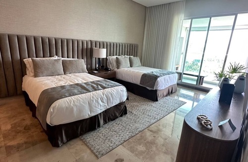 Centro Hotel | Luxury 2-bedroom touch true serenity in the waters of our Mayan Sanctuary