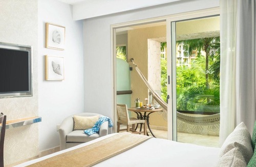 Playa Mujeres Villa | Luxury 2BR at Villa del Palmar Cancun – Beachfront Pools, Spa & Family Fun