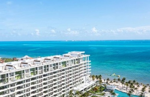Punta Sam Apartment | Luxury 3 Bed, 3.5 Bath Hotel Penthouse Suite w/private Jacuzzi & ocean views