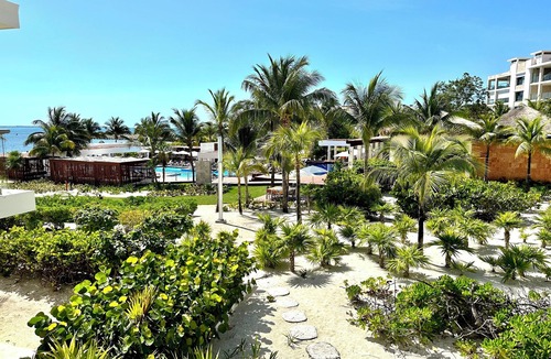 Playa Mujeres Condo | Luxury Family Retreat in La Amada - Steps to Beach & Pools