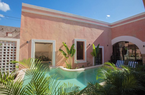 Barrio de Santiago House | Luxury Home in Downtown Mérida I 4 Suites & Private Pool