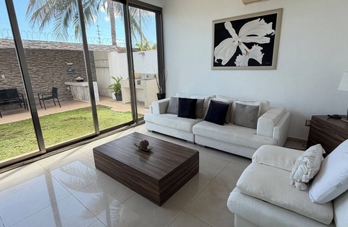 Cancun House | Luxury house with pool