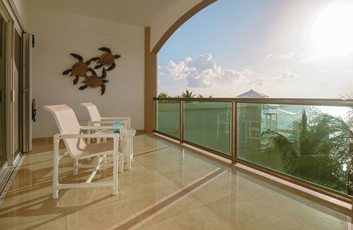 Colonia Andres Condo | Luxury Oceanfront 4 Bdrm El Cantil 4AS