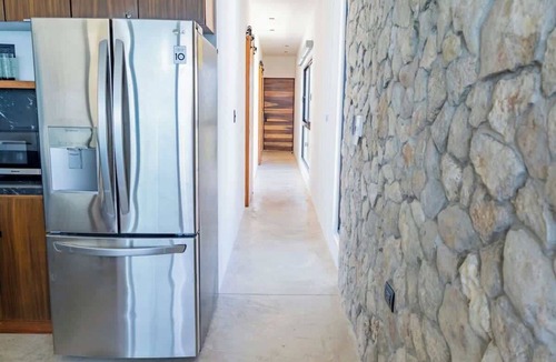 Colonia Meteorologico Apartment | Luxury Ocean View Condo
