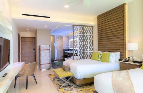 Playa Mujeres Hotel | Luxury Oceanfront Studio King Bed/Garza Blanca Cancun/Optional All-Inclusive
