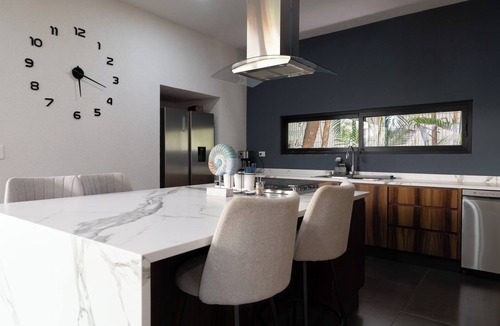 Villa Juarez House | Luxury Pool Home | Sleeps 8 | TV Room + 4 Full Baths