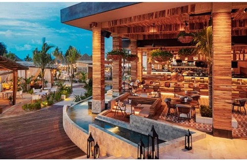 Downtown Cancun Resort | Luxury Resort by Vidanta- Riviera Maya