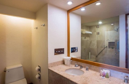 Marina Vallarta Hotel | Luxury Studio with Stunning Views & Resort Perks