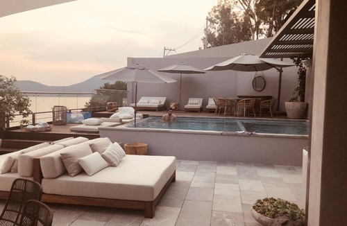 Valle de Bravo House | Magnificent Lake View, Beautifully Furnished, 6 Bedroom House, Lake Access