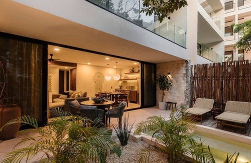 Playa Paraiso Condo | Makech Samsara Tropical Beach Club Access