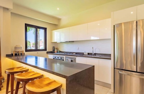 Puerto Aventuras Condo | Marinafront Condo with Pool and Private Terrace