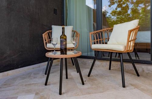 Playa Paraiso Apartment | Modern Design Sunny Vibes in Prime Amira District