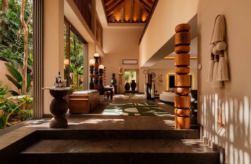 Zama House | Modern Jungle Villa | Rooftop Pool Lounge
