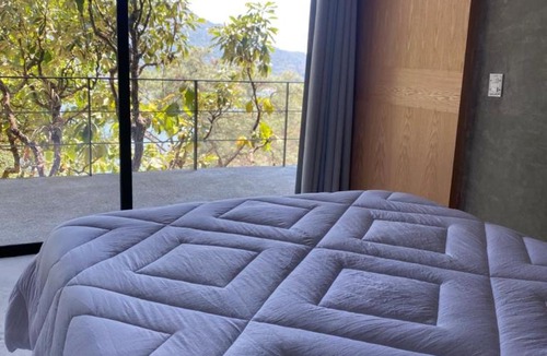 El Santuario Apartment | "Modern Loft Spectacular View of Mountain and Lake