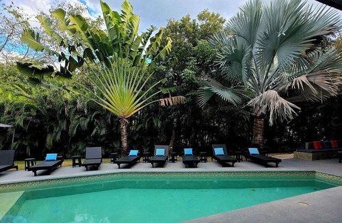 Playacar House | Modern villa in Playacar, 5 minutes from Quinta; ideal for families and groups of up to 24 people—shuttle service available