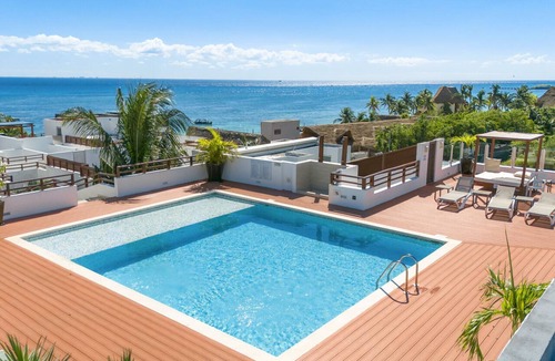 Zazil-ha Condo | Near to the Beach 2 BR Condo with Pool - CDM