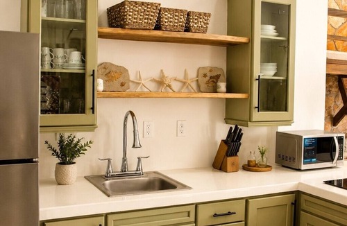 Puerto Angel House | NEW! Spacious Oceanview Coastal Suite w/Terrace & Private Path to Beach for 8