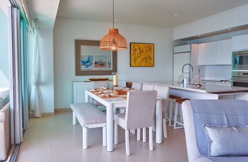 North Hotel Zone Condo | Newly remodel! Stunning Oceanfront High-Rise Condo With Breathtaking Views!