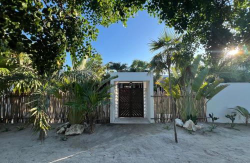 El Cuyo Hotel | Nomads Kite House