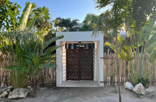 El Cuyo Hotel | Nomads Kite House